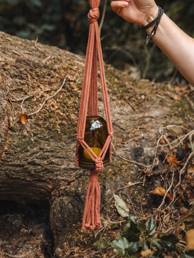 Rust cord hanger